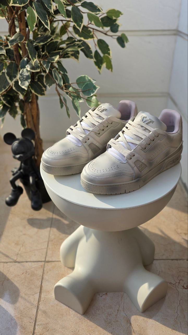 Louis Vuitton Beige Leather Sneakers