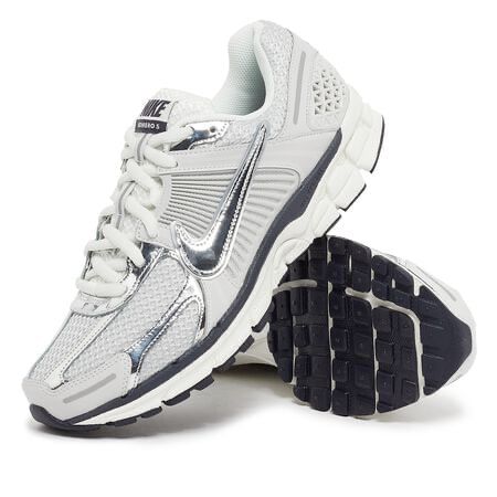 NIKE Zoom Vomero 5 “Metallic Silver