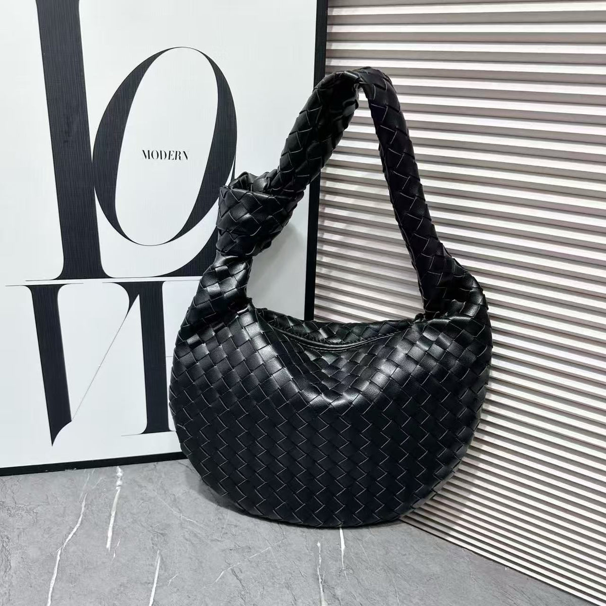 Bottega Veneta Teen Jodie (Black)