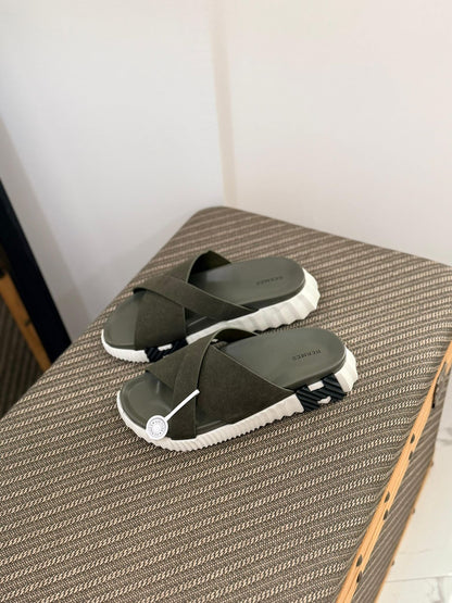 Hermès Electro Sandal (Kaki / Blanc)
