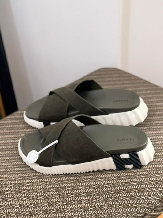 Hermès Electro Sandal (Kaki / Blanc)