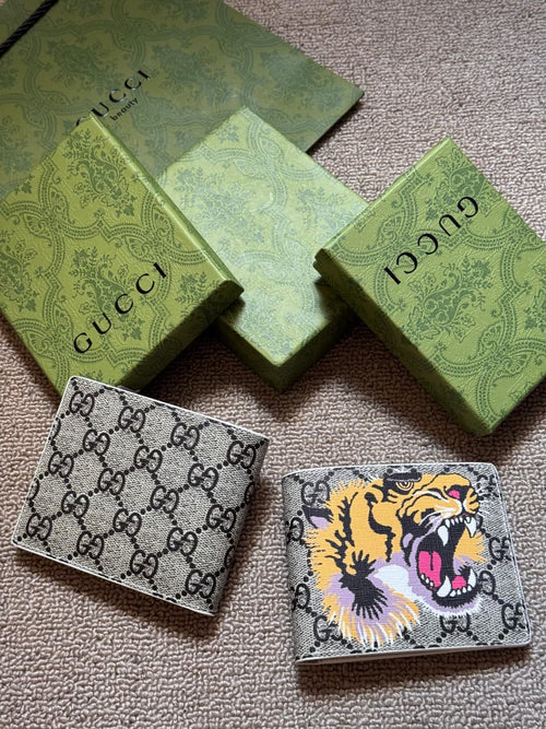 Gucci GG Supreme Tiger Print Bifold Wallet (Beige/Ebony)