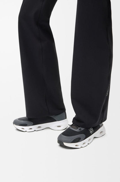 On Running Cloudsolo LOEWE Black